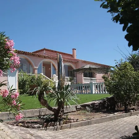 Villa Magnifique Villa Avec Piscine -Au Calme Absolu. *